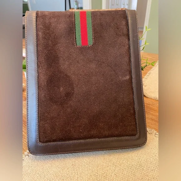 Gucci Chocolate Brown Suede Messenger Bag - Picture 3 of 16